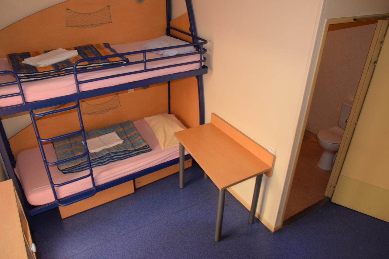 Auberge De Jeunesse Jas De Bouffan Aix-en-Provence Szoba fotó