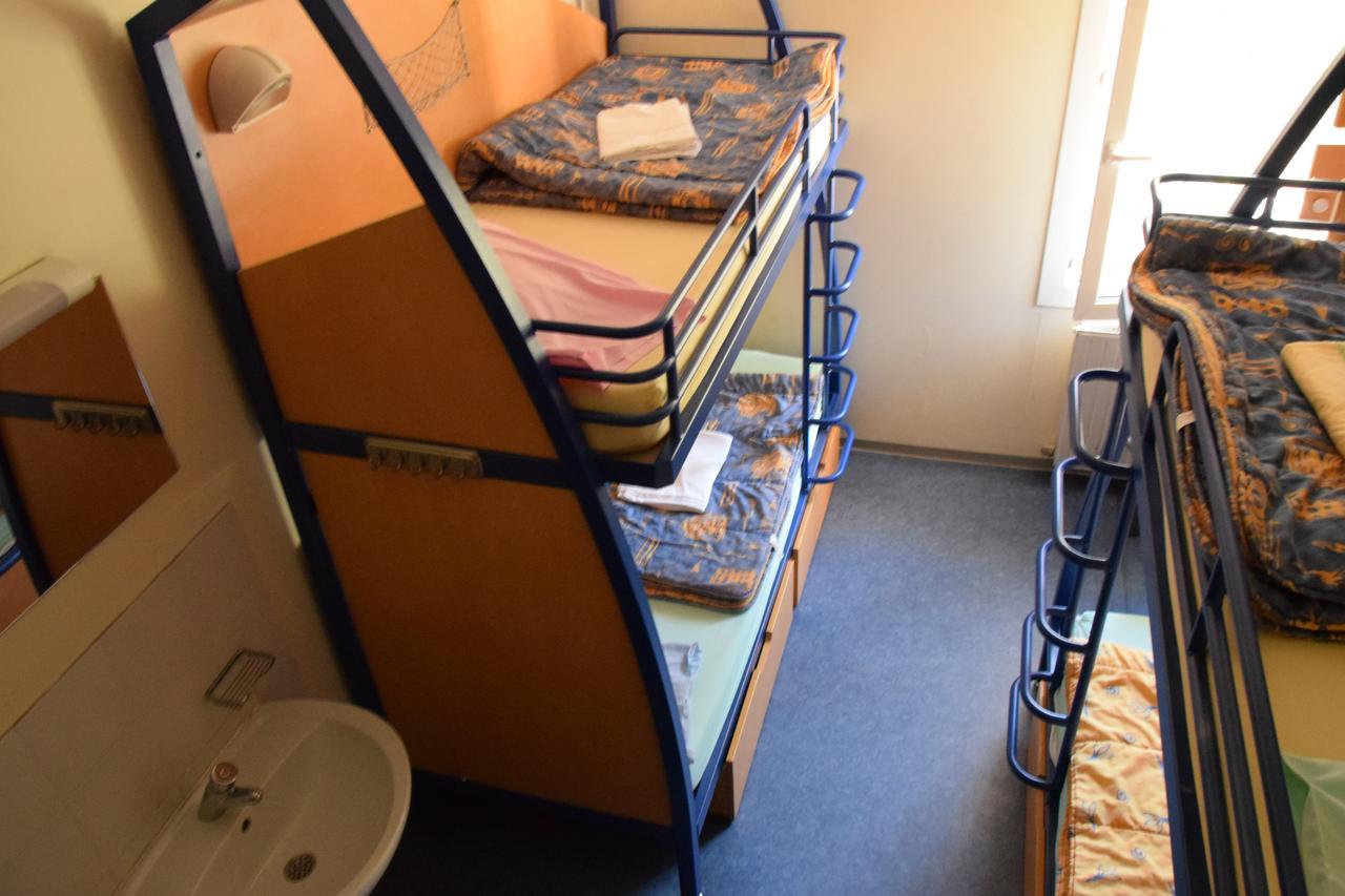 Auberge De Jeunesse Jas De Bouffan Aix-en-Provence Kültér fotó